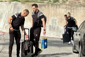 Γήπεδο... η διαιτητική ομάδα του ντέρμπι (Φώτος)