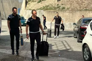 Γήπεδο... η διαιτητική ομάδα του ντέρμπι (Φώτος)