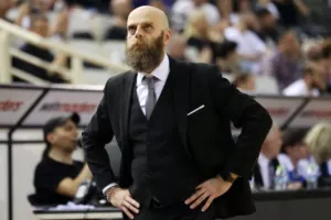 «Υποψήφιος για τον πάγκο της ΑΕΚ ο Καντσελιέρι αν αποχωρήσει ο Σάκοτα»!