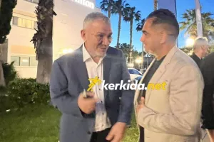"Θα με ψηφίσετε";