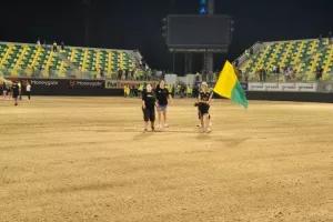 Μαζεύτηκαν οι ΑΕΚτζήδες - Αποθέωσαν την αποστολή! (Φώτος/Βίντεο Kerkida)