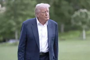 Ανάλυση CNN: Ο Τραμπ κυβερνά χωρίς κανέναν περιορισμό και με δίψα για δύναμη