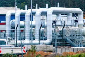 Πλήρη αποσύνδεση από τις εισαγωγές ρωσικού φυσικού αερίου ως το 2027, επεξεργάζεται η ΕΕ