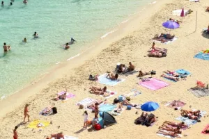 Για επεισόδιο ακραίας ζέστης τις προσεχείς ημέρες προειδοποιεί η Εθνική Μετεωρολογική Υπηρεσία της Ισπανίας