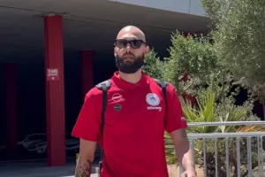 Αναχωρούν την ίδια ώρα Παναθηναϊκός και Ολυμπιακός για Άμπου Ντάμπι