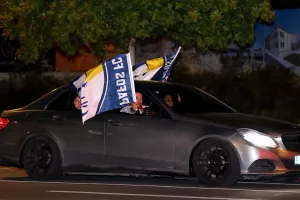 ΦΩΤΟΣ/Πανηγυρισμοί στην πόλη