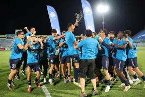(Βίντεο/Φώτος Kerkida) Η απονομή... στην νταμπλούχο Πάφο Κ19
