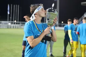 (Βίντεο/Φώτος Kerkida) Η απονομή... στην νταμπλούχο Πάφο Κ19