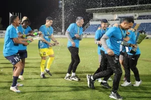 (Βίντεο/Φώτος Kerkida) Η απονομή... στην νταμπλούχο Πάφο Κ19