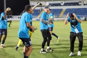 (Βίντεο/Φώτος Kerkida) Η απονομή... στην νταμπλούχο Πάφο Κ19