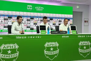 (Φώτος Kerkida) Η παρουσίαση του Artem Radkov