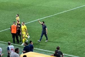 (Βίντεο/Φώτος Kerkida) Η αποθέωση και το αντίο στον Μάριο Νικολάου!