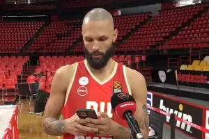  Ολυμπιακός Vs Chat GPT: Ο νικητής του θεσμού, τα μέρη για να διασκεδάσεις και οι διαφορετικές απορίες των Παπανικολάου, ΜακΚίσικ, Πίτερς