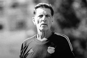 Θρήνος στον Άρη/Έφυγε ο κύριος Τάκης
