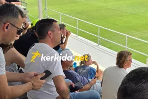 ΕΚΕΙ... ο Χάρης