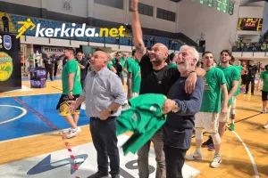 Με την καρδιά τους!