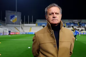 "Περιμένουμε να παραδώσουν τα έγγραφα οι υποψήφιοι επενδυτές"