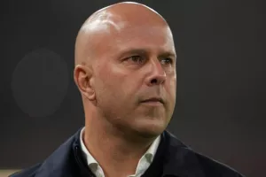Σλοτ: "Είμαστε απογοητευμένοι από την αποχώρηση του Άρνολντ"