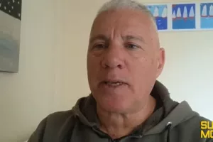 Επίμαχες/ΑΕΚ-Ομόνοια "Παιδιά υπάρχει ένας οφθαλμίατρος να βοηθήσει;"