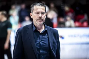 Τρελαμένος με τη διαιτησία ο Πέδρο Μαρτίνεθ, τα έβαλε με τους ρέφερι στο τέλος του Ρεάλ – Βαλένθια