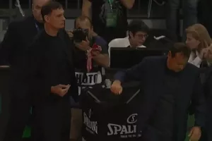 Ο Αταμάν δεν δέχθηκε το λάβαρο του Ολυμπιακού