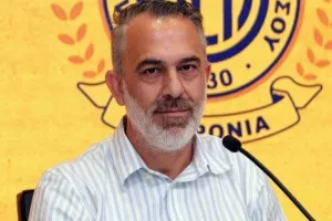 Τραμετσάνι: "Θέλω να είμαι εγώ αυτός που θα επαναφέρει την ΑΕΛ εκεί που της αξίζει" (φώτος)