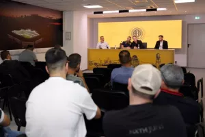 Τραμετσάνι: "Θέλω να είμαι εγώ αυτός που θα επαναφέρει την ΑΕΛ εκεί που της αξίζει" (φώτος)