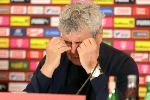 Έφυγε από τη διάσκεψη