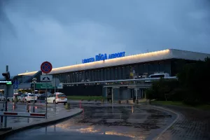 (Φώτος) Συνάντησε βροχερό καιρό στην Λετονία 