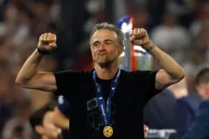 Συγκλόνισε ο Λουίς Ενρίκε/"Η Χάνα είναι κάπου εδώ, τρέχει ανάμεσά μας"