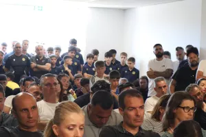 (Φώτος) Παρουσίαση προς τους γονείς και το τεχνικό επιτελείο