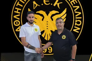 Ανανέωσε ο αρχηγός Μανώλη