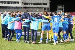 "Σια λα λα λα...Κύπρος ολέ" (βίντεο)