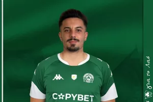 Συστήνει... Morais