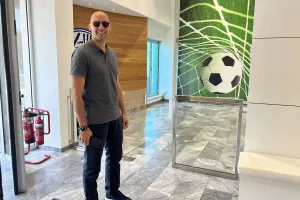 UPD/Σε εξέλιξη η συνεδρία...