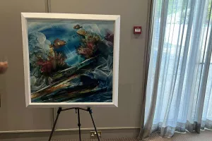 (ΦΩΤΟΣ) Δωρίζει τους πίνακες του για να στηριχθεί η Ανόρθωση 