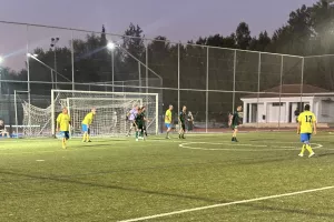 Όμορφη ποδοσφαιρική γιορτή γεμάτη συγκίνηση, νοσταλγία και αγάπη