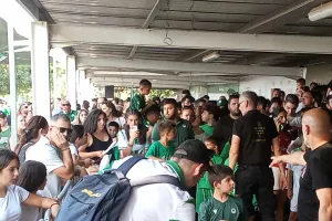 (ΒΙΝΤΕΟ/ΦΩΤΟΣ Kerkida-UPD) Στη...σειρά για τους παίκτες