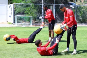 Ομόνοια: Φωτορεπορτάζ από Κυπερούντα