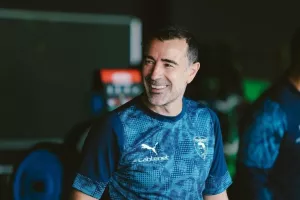 (Φώτος) Έπιασαν... δουλειά οι πρωταθλητές