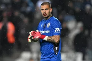 Σε επαφές με ομάδες της Serie A ο Κοτάρσκι