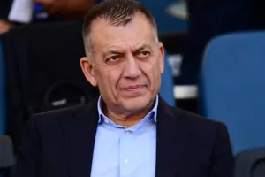 "Δεν απαιτείται κοινή παρουσία Γιαννακόπουλου–Αγγελόπουλων" (Προς λύση η κρίση στους τελικούς)