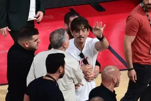 ΕΝΤΑΣΗ με Γιαννακόπουλο στο ΣΕΦ - Δεν του επετράπη να παραμείνει στο παρκέ