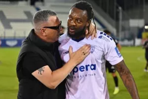 Μήνυμα...στον ΑΕΛίστα Φεριέρ
