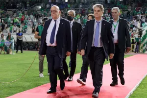 Άλλος...πρόεδρος/Ομόνοια