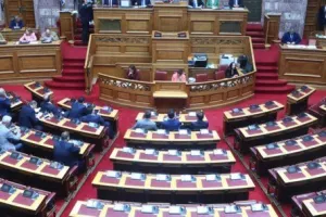Τέμπη: Τα "μυστήρια" στην πρόταση Καρυστιανού για Προανακριτική