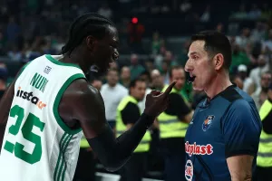 Ολυμπιακός: Καταγγελία για τον Κέντρικ Ναν! (BINTEO)