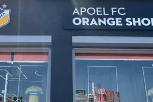 Κάθε τρεις μέρες, νέα έκπτωση