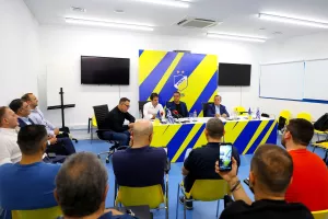 Αλλάζει το οργανόγραμμα 