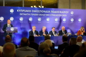 (Φώτος) Το kerkida.net στη Συνέλευση της ΚΟΠ/ΝΕΟΣ πρόεδρος ο Λοϊζίδης
